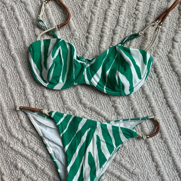 VIX Paula Hermanny Other - VIX Swimwear Green and White Tropical Leaf Print Bikini Set